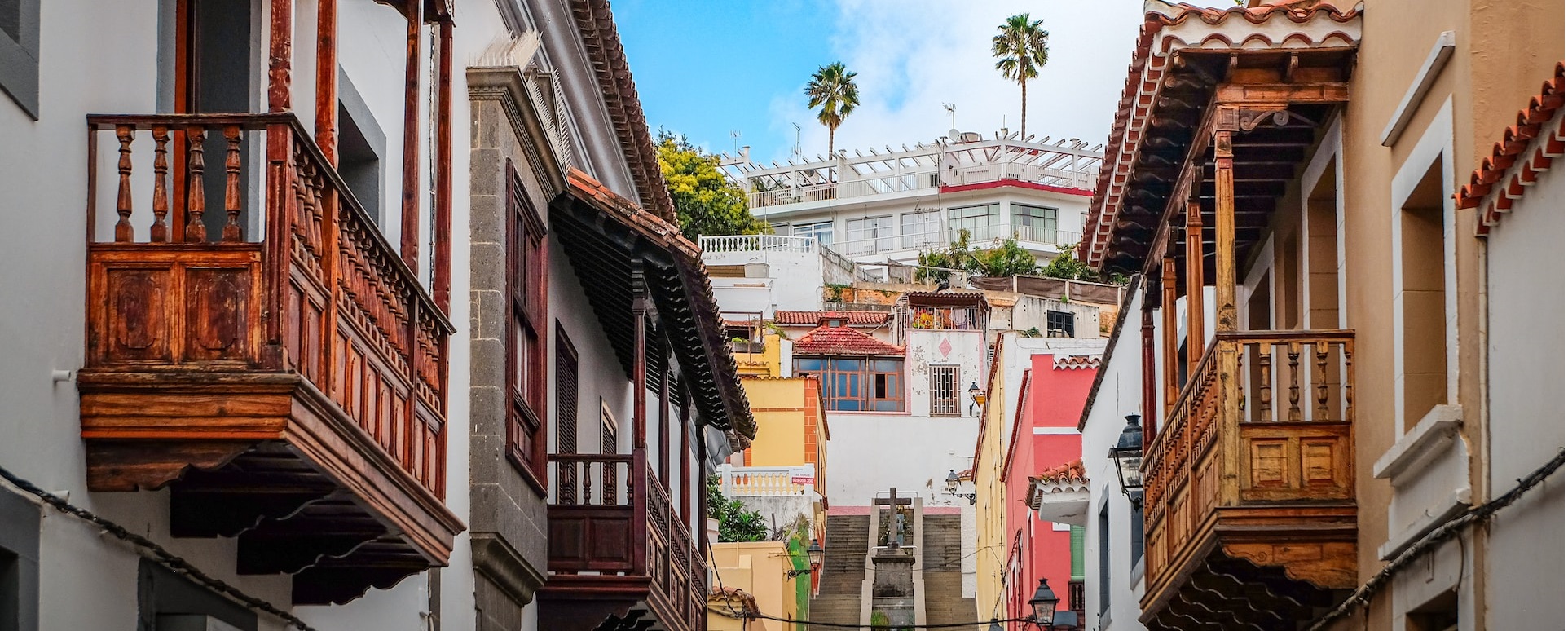 Gran Canaria - Image by Joel Rohland on Unsplash